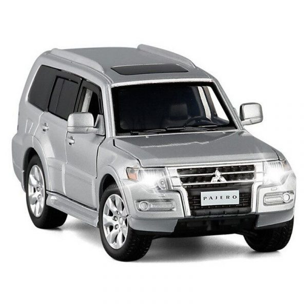 Variation of 132 Mitsubishi Pajero Diecast Model Cars Pull Back LightampSound amp Gifts For Kids 294189042278 462a