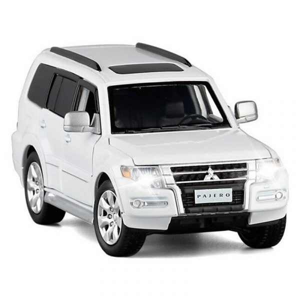Variation of 132 Mitsubishi Pajero Diecast Model Cars Pull Back LightampSound amp Gifts For Kids 294189042278 f7cc